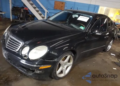 2008 Mercedes-Benz E 350 4Matic z USA, uszkodzony, nr VIN WDBUF87X88B198195